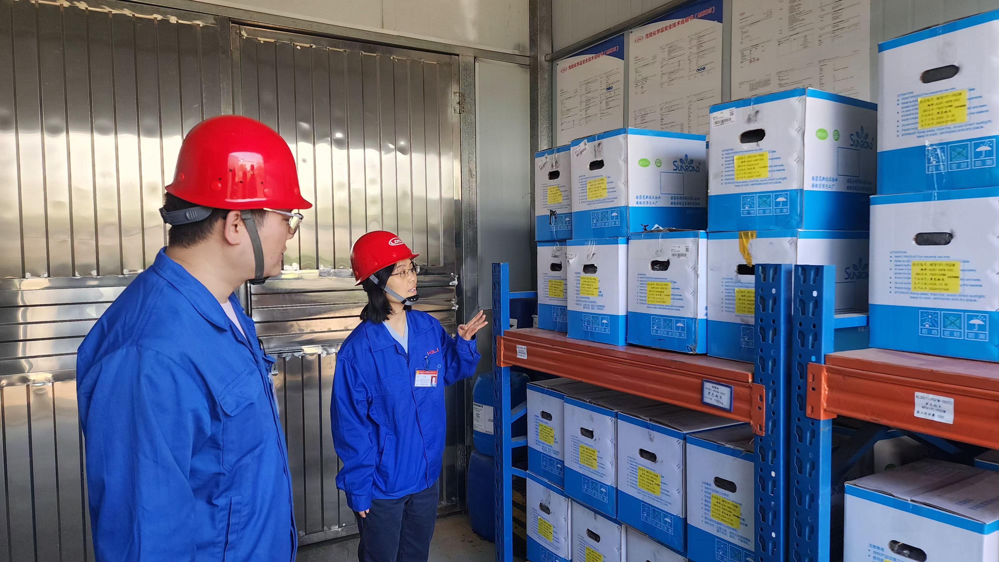 4.王麗帶隊(duì)開展綜合安全檢查.jpg 4.王麗帶隊(duì)開展綜合安全檢查.jpg